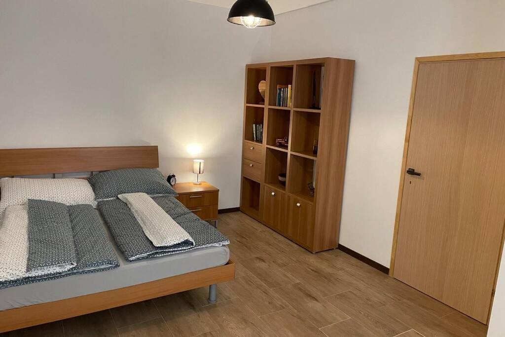 Newly Renovated 2 Rooms Apartment Downtown Nitra Zewnętrze zdjęcie