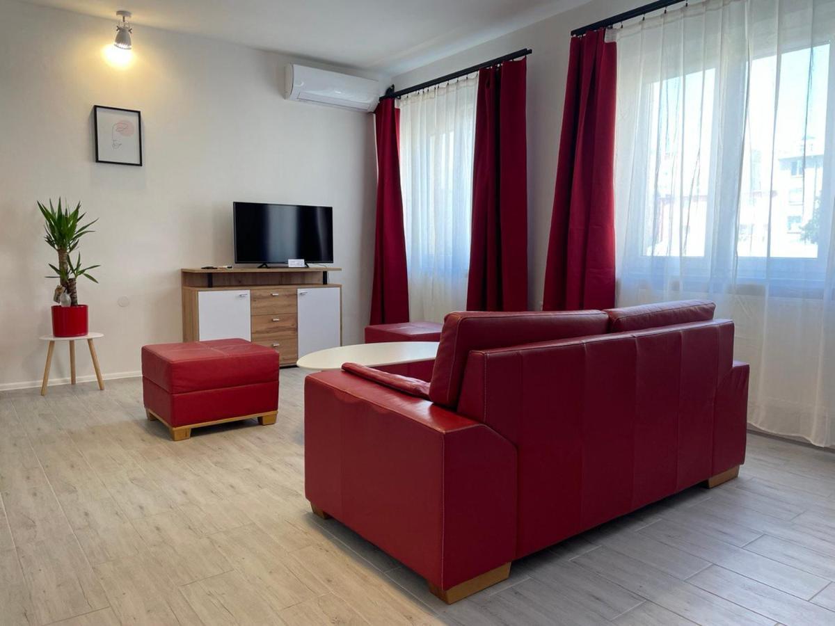 Newly Renovated 2 Rooms Apartment Downtown Nitra Zewnętrze zdjęcie